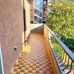 Di Via Refini Ii *